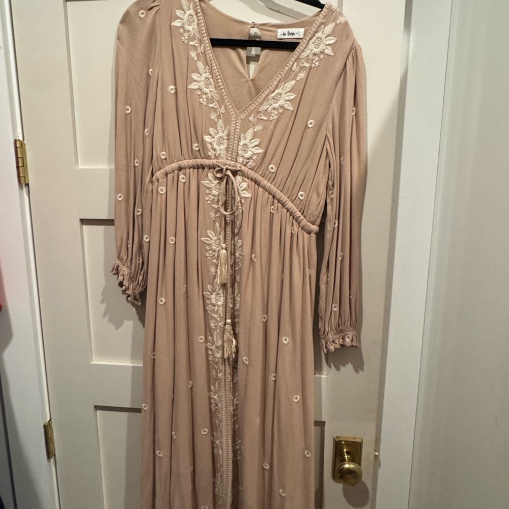 Beige Embroidered V-Neck Dress - Picture 3 of 4